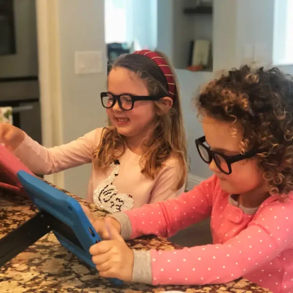 1ffd6730787637cf043ce7fc005ac87aaaedfac16835490c9aeff22ee078f1fa 1.61 Hi-Index Blue Cut Prescription Lenses – Screen & UV Protection