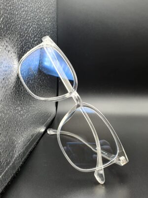 Bolivar 14012 – Lightweight Square Eyeglasses for Everyday Comfort