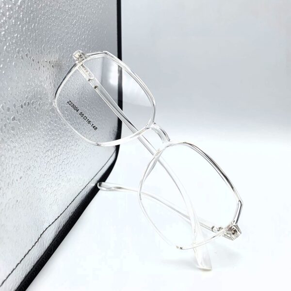 WhatsApp Image 2025-08-12 at 6.52.03 AM Bolivar 14009 – Transparent Hexagonal Prescription Eyeglasses for Modern Style & All-Day Comfort