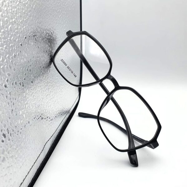 WhatsApp Image 2025-08-12 at 6.54.31 AM Bolivar 14010 – Black Hexagonal Prescription Eyeglasses for Bold Style & All-Day Comfort