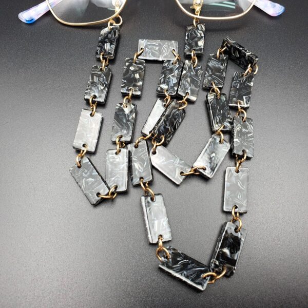 Black Marble Plastic Glasses Chain with Copper Spacers – Luxury Meets Elegance