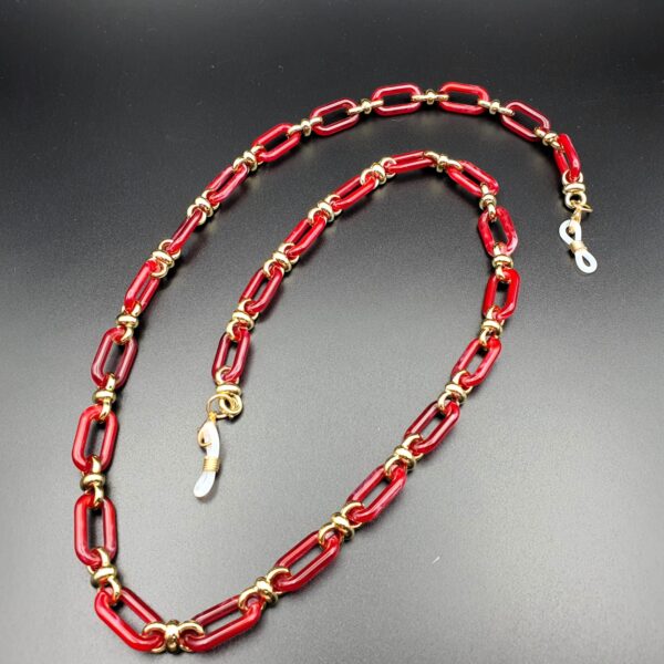 سلسلة نظارات بلاستيك أحمر مع فواصل ذهبية – أناقة تلفت الأنظار