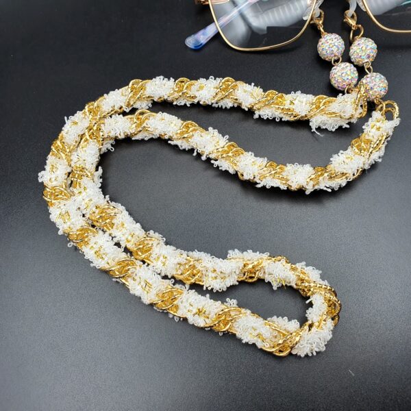 Metal & Cotton Glasses Chain with Sparkling Beads – Luxury & Elegance in One Accessory