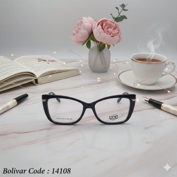 نظارة طبية بوليفار دي أو سي كلاسيكية بتصميم عين القطة | أسود وذهبي | كود: 14108