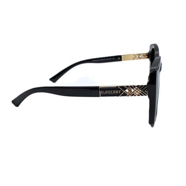 WhatsApp Image 2025-09-02 at 3.57.56 AM (1) نظارة شمسية نسائية فخمة بوليفار × بربري | حماية UV400 مستقطبة